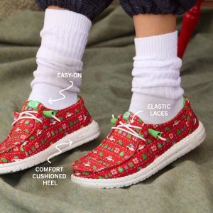 wendy holiday sweater red/green